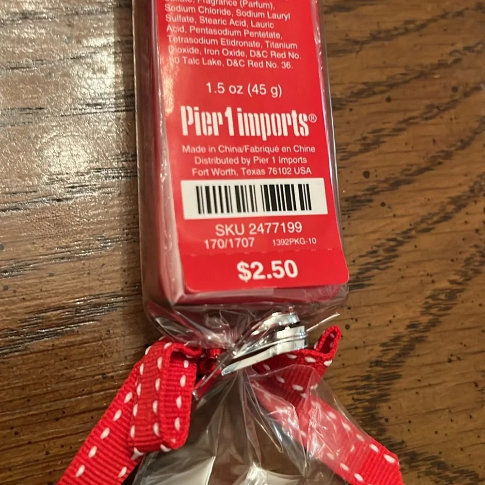 Set of 3 brownie scented Pier‎ 1 holiday soaps, NWT